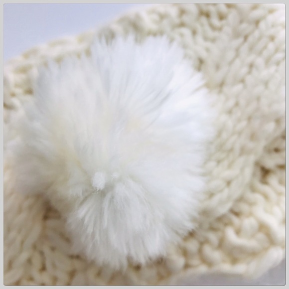 NWT Cream/White Furry Pompom Headband - Picture 2 of 5